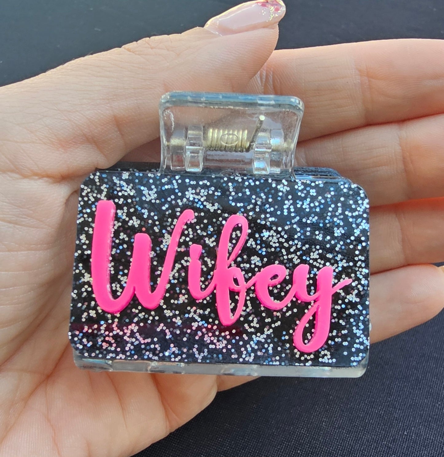Wifey small claw