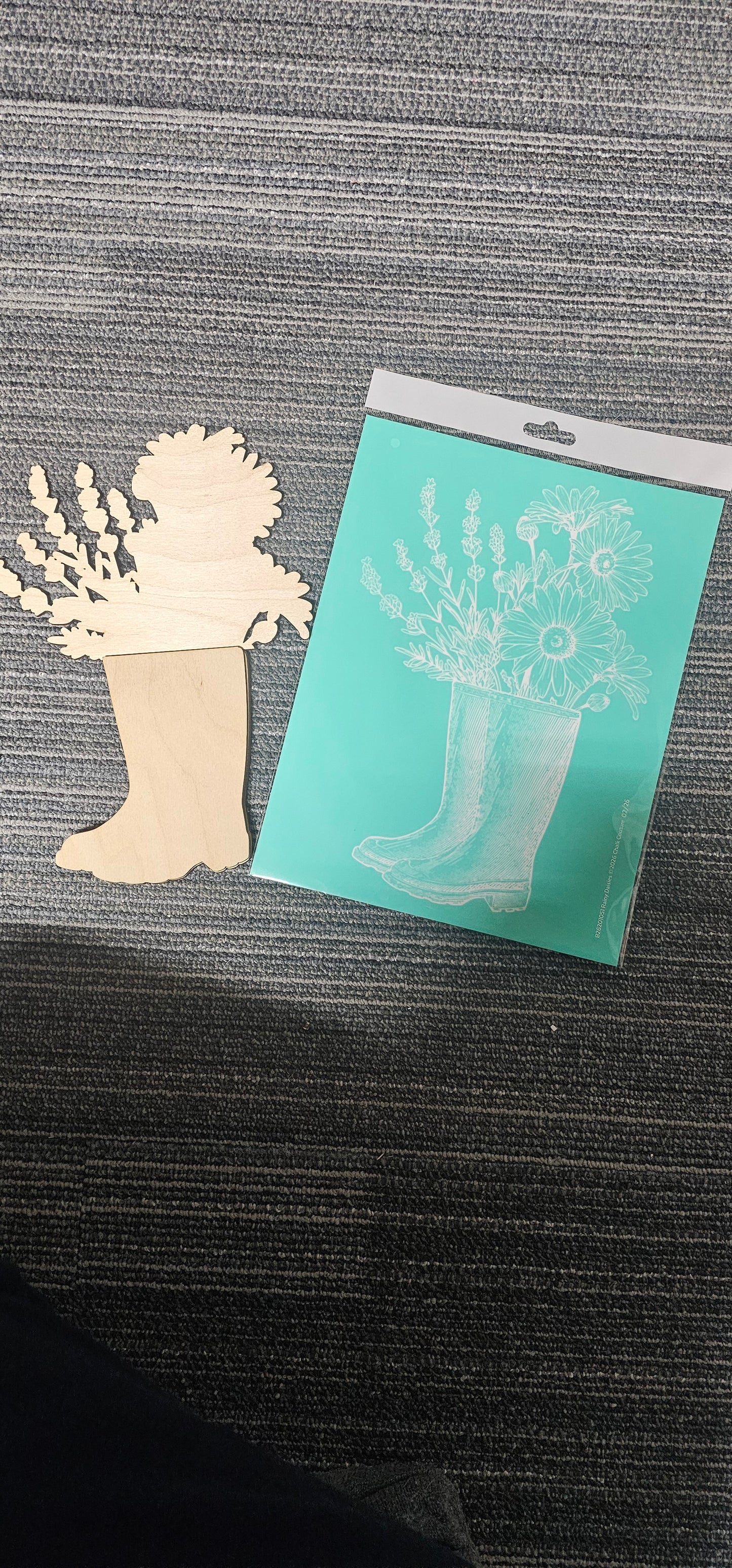 Wood boot and flowers
