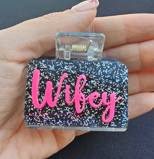 Wifey small claw